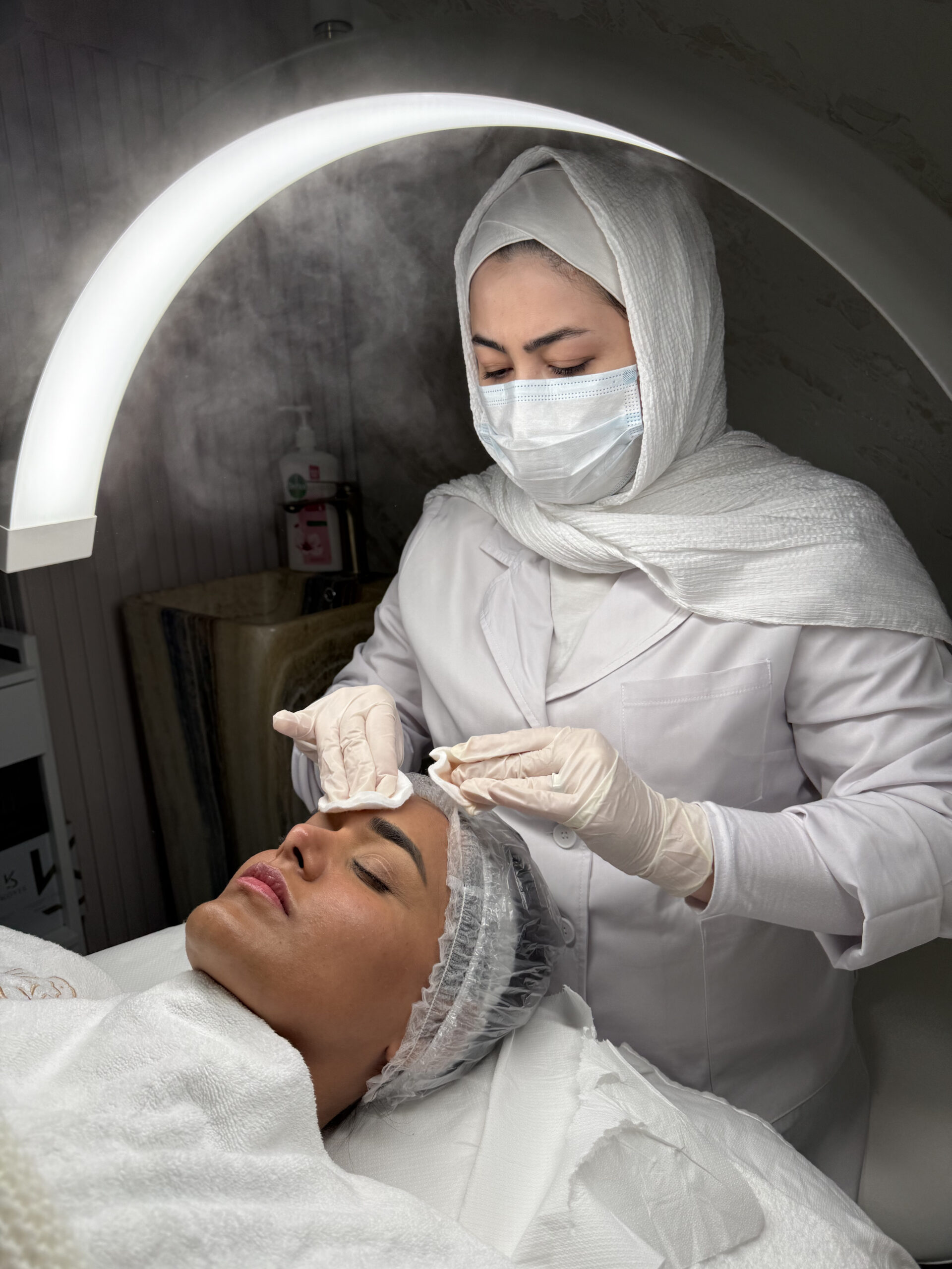Certified skin specialists Dubai Elaris