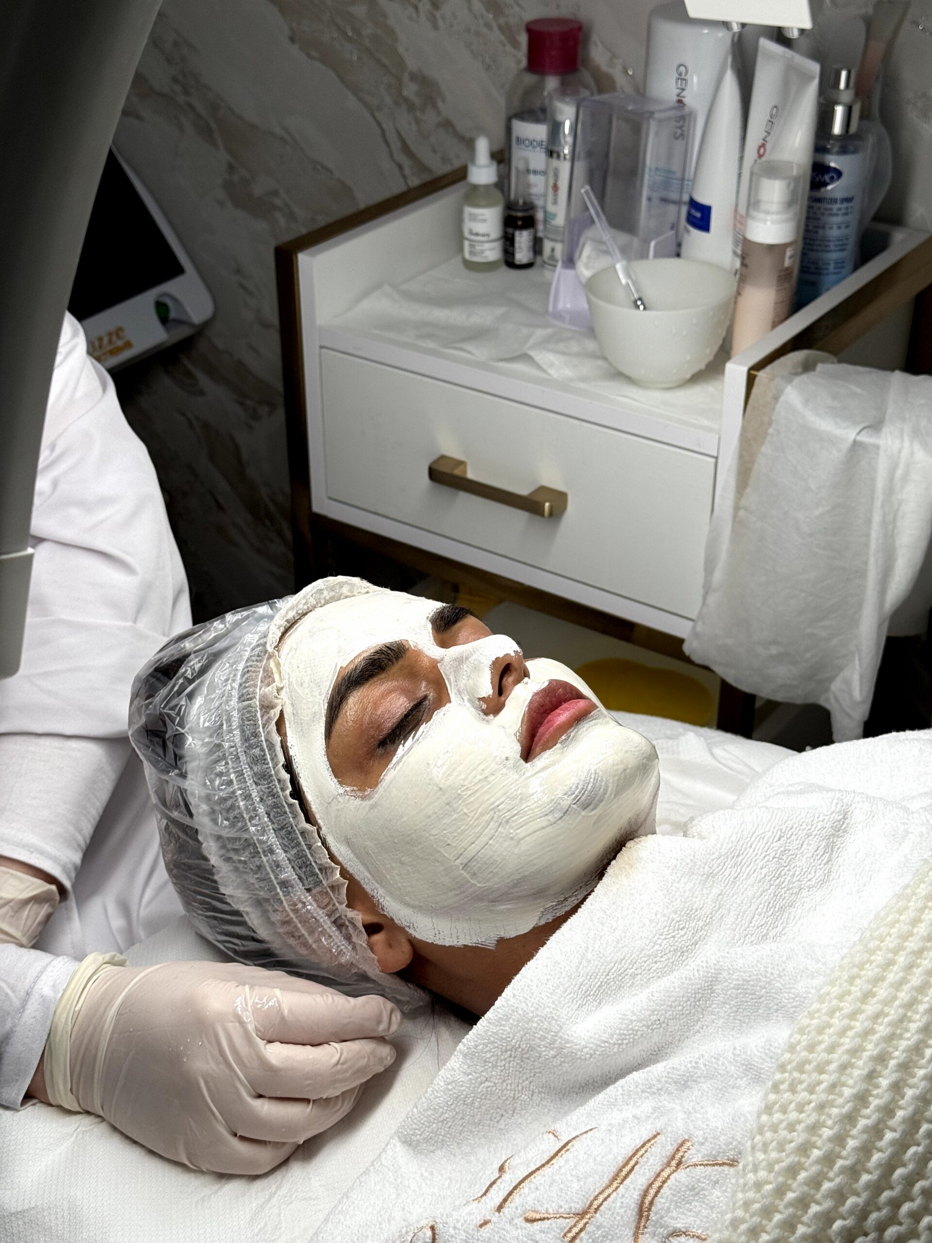 Mask cream facial Elaris Dubai