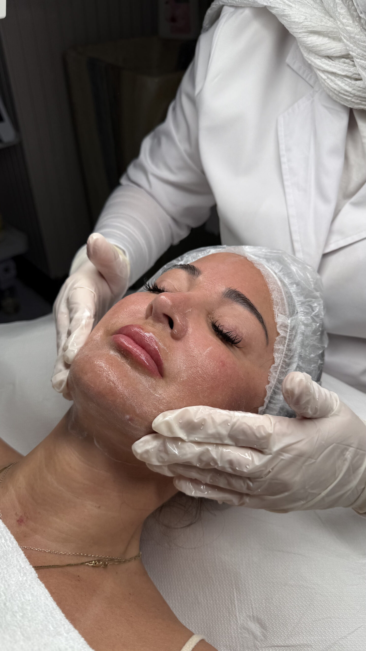 Facial skin vitality Elaris Dubai