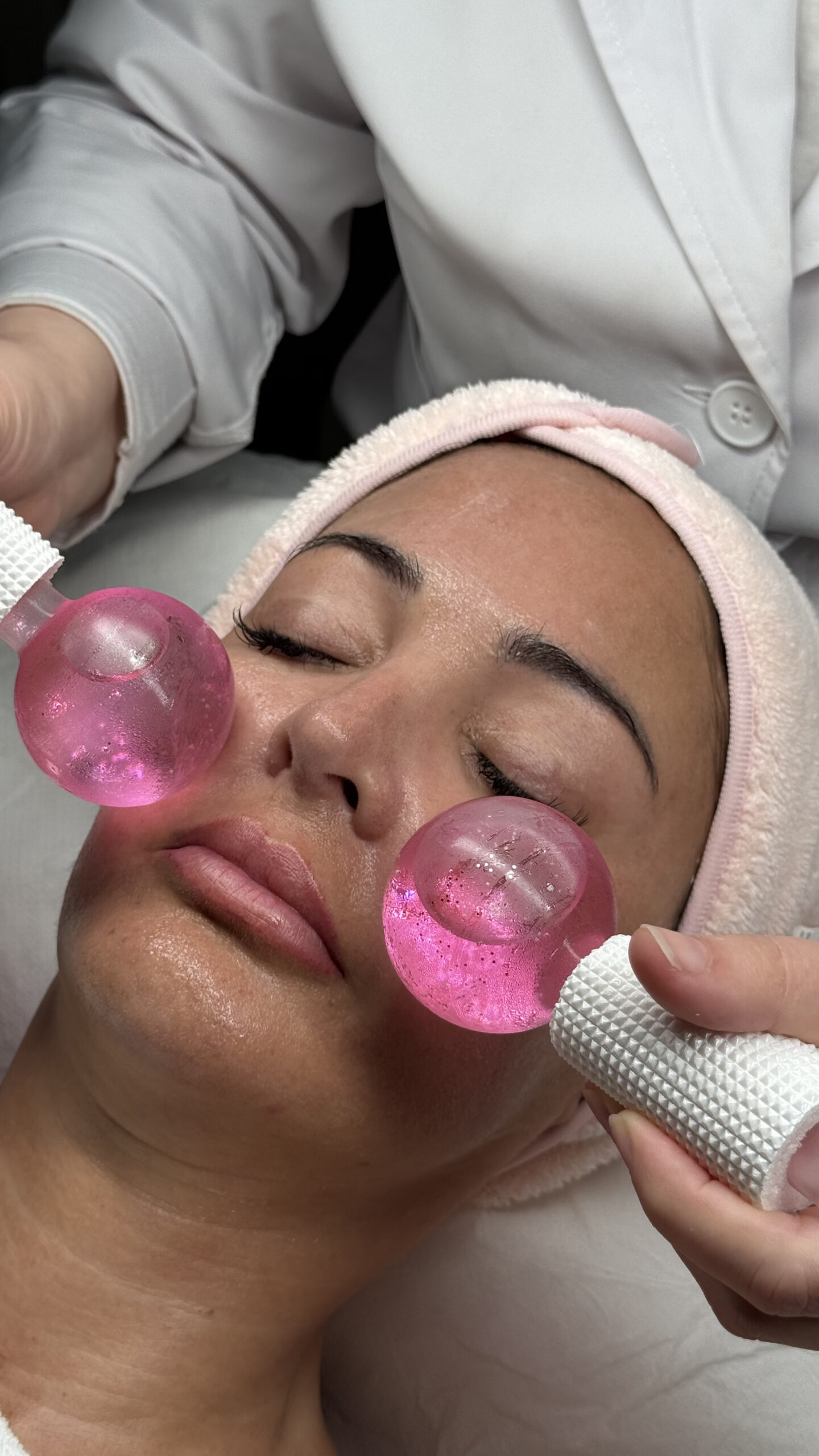 Face sculpting facial Elaris Dubai