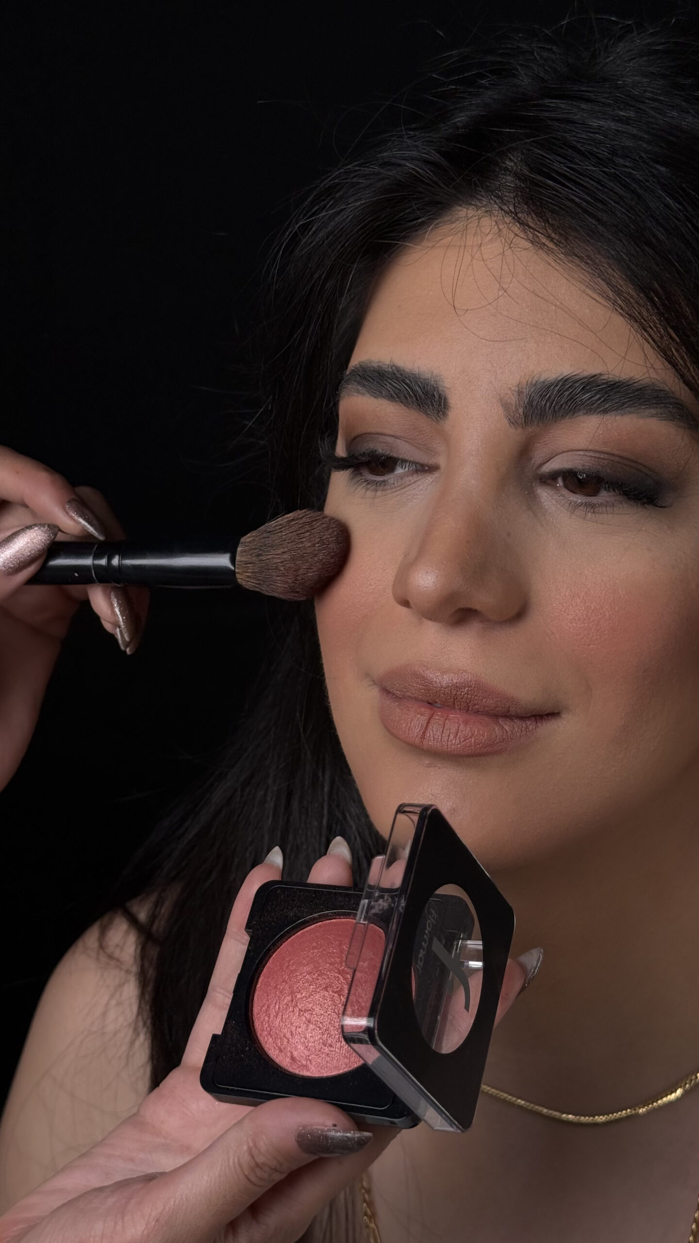 High end makeup Dubai Elaris