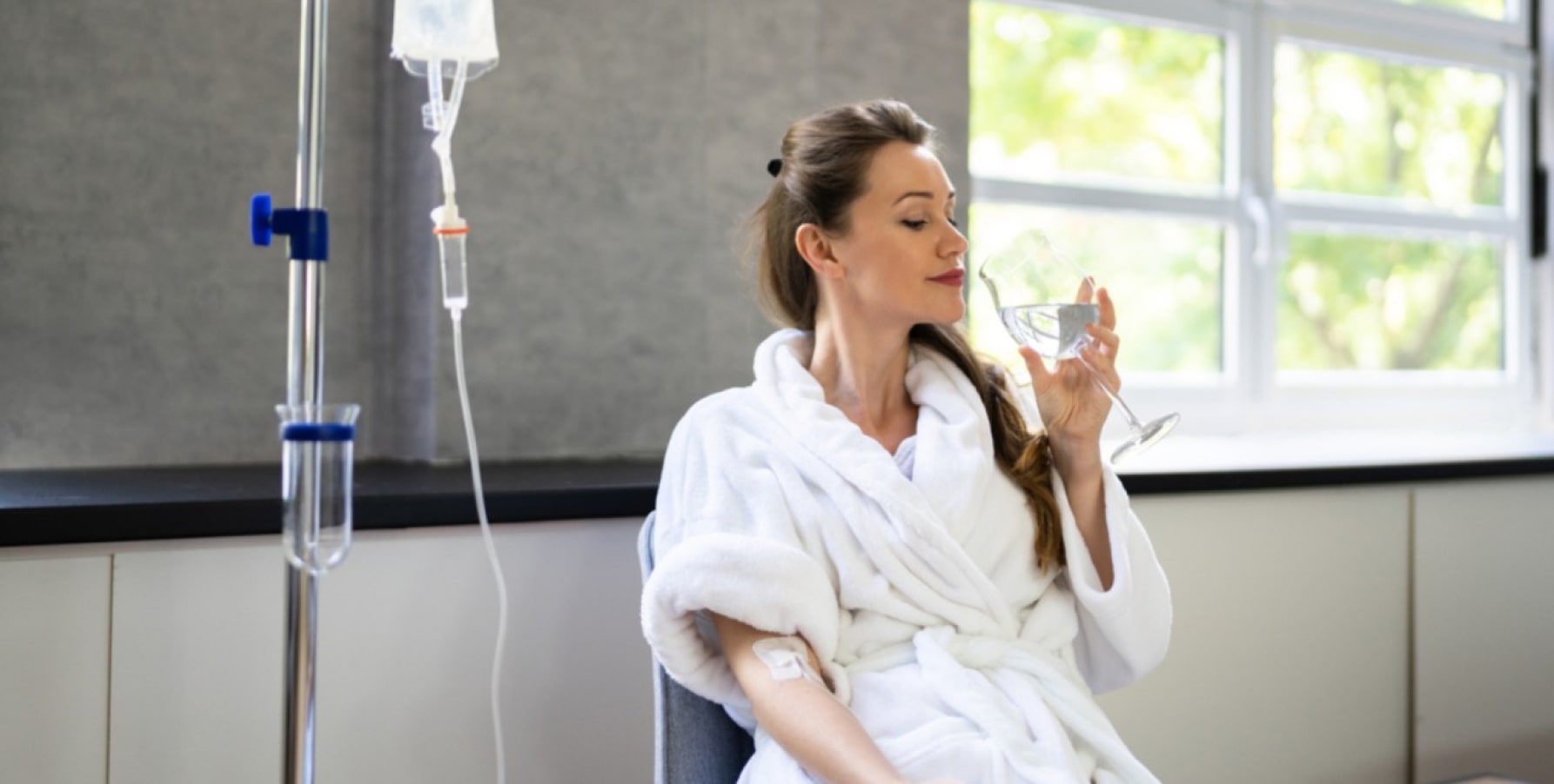 IV drips wellness Dubai Elaris